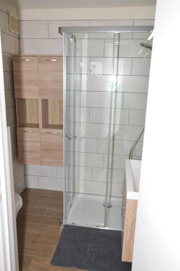 Modern And Private Studio With All Comfort! Apartment รูเซลาเรอ ภายนอก รูปภาพ