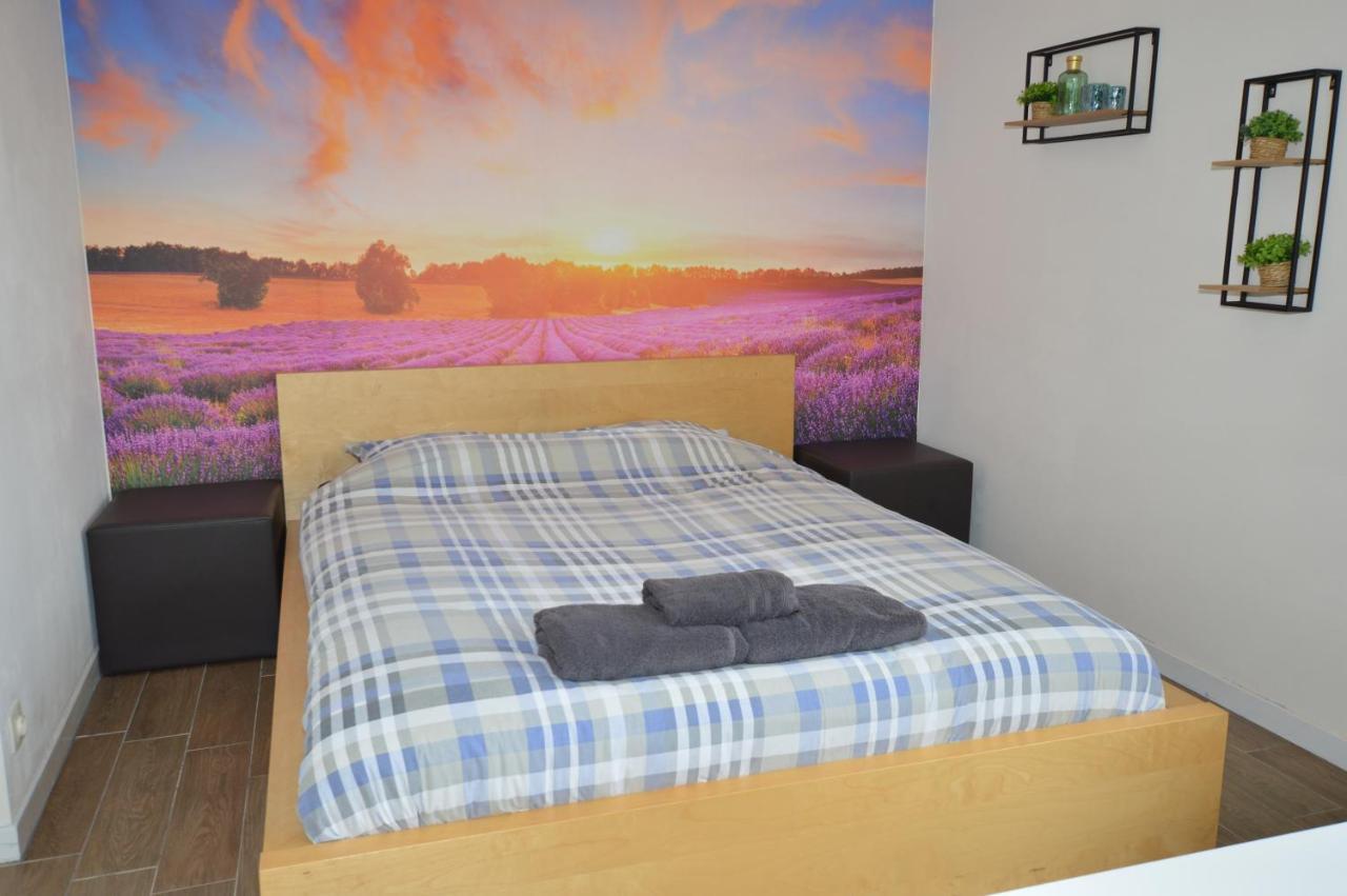 Modern And Private Studio With All Comfort! Apartment รูเซลาเรอ ภายนอก รูปภาพ